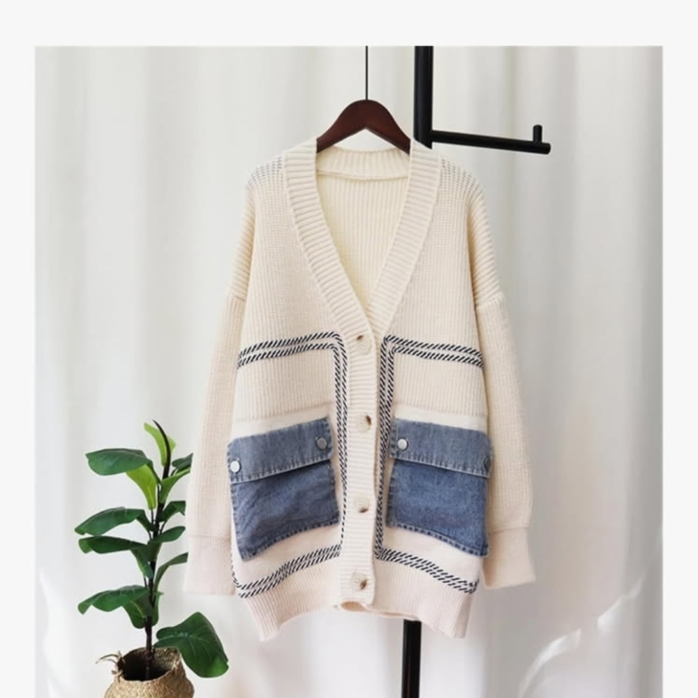 Elegant Cream and Blue Women's Cardigan - Picture 6 of 9